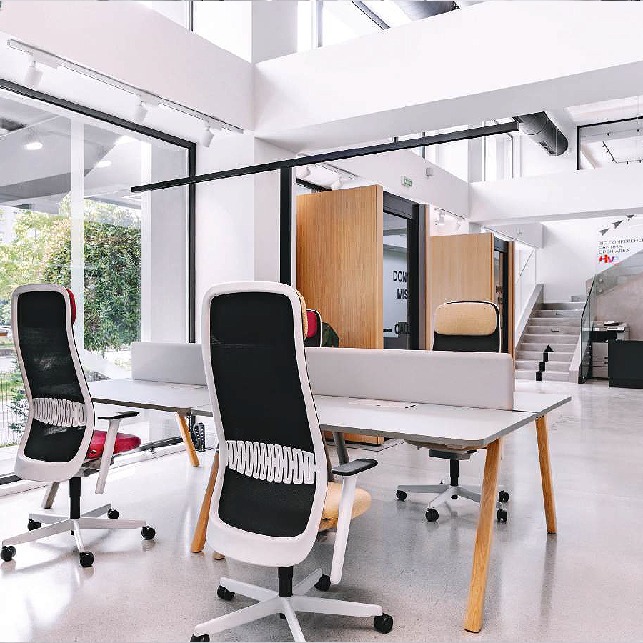 Property One Bene & Molto Luce Showroom