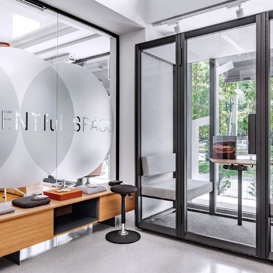 Property One Bene & Molto Luce Showroom